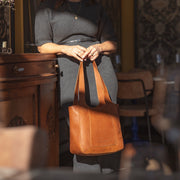 Tofino Full-Grain Leather Shoulder Bag pour Femme – Vue produit alternative 3