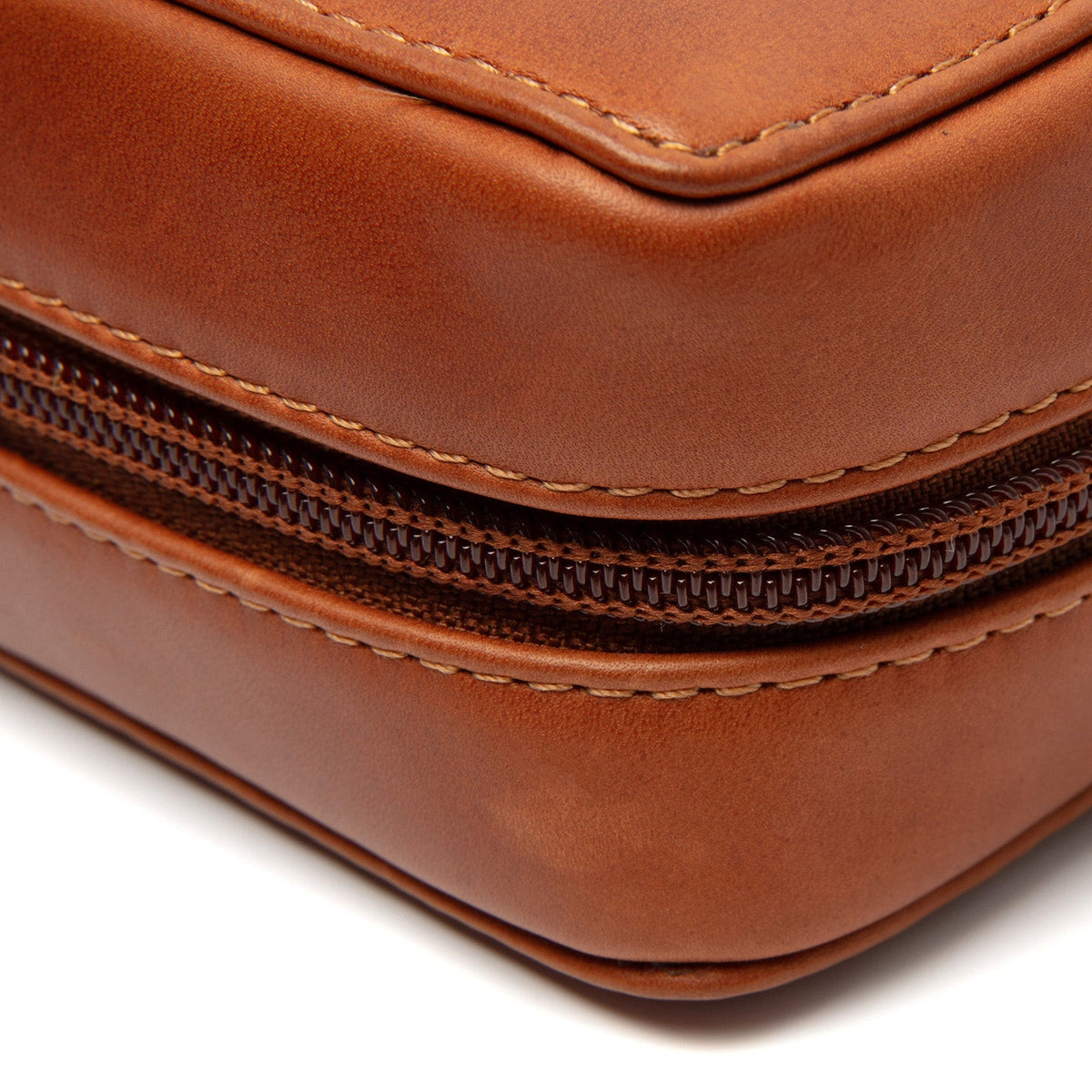Cognac Leather Tech-Organizer Ardan pour Femme, detail view 3