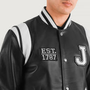 
Vue détaillée of Varsity & Snap Button Hardware on Liberte New Jersey Noir Leather Varsity Veste en Cuir pour Homme
