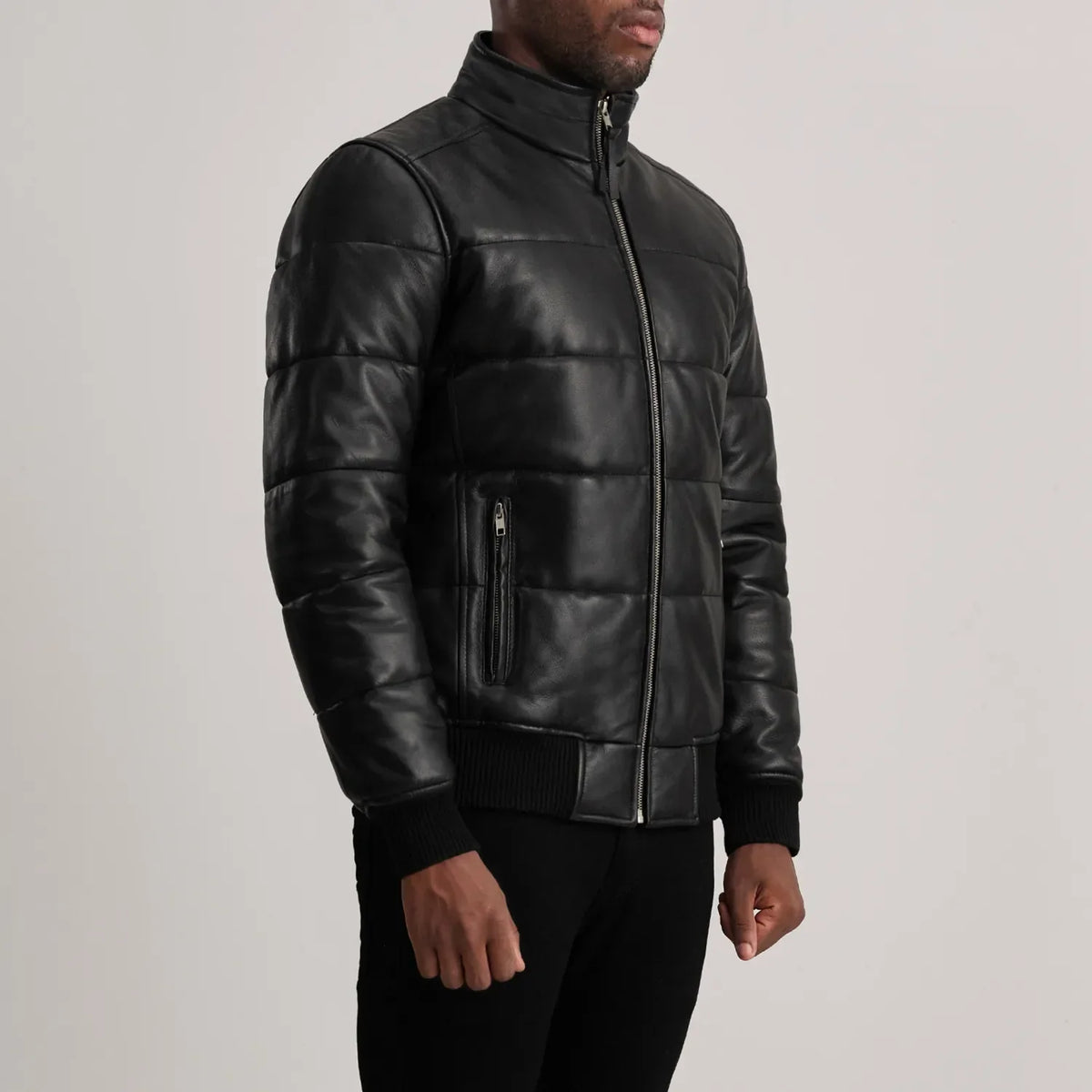 Blue Sheepskin Leather Bomber Jacket - Vue de dos avec coupe ajustée aux épaules &amp; ourlet soigné