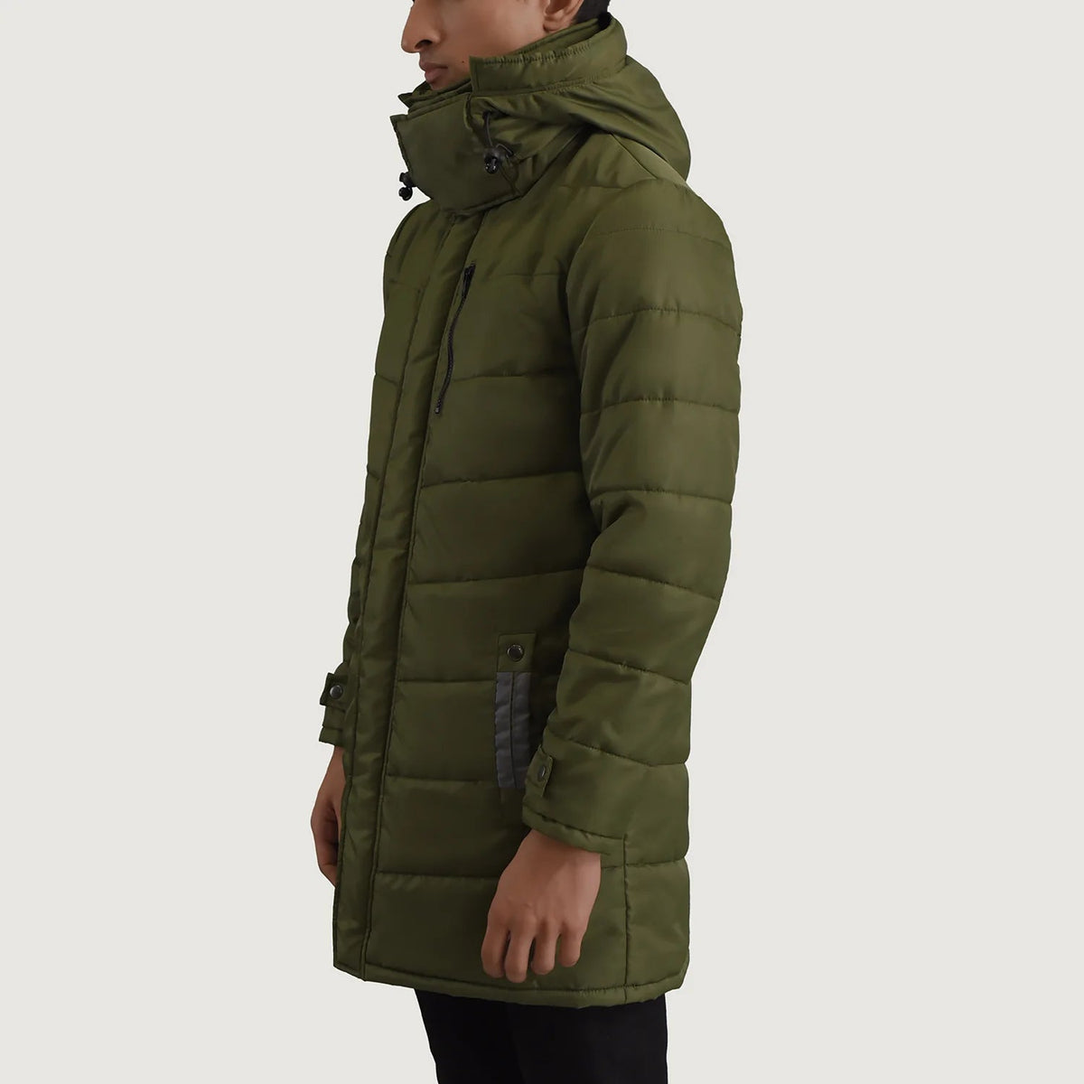 
Green Full-Grain Leather Hooded Jacket - Vue arrière montrant la carrure ajustée et l'ourlet net