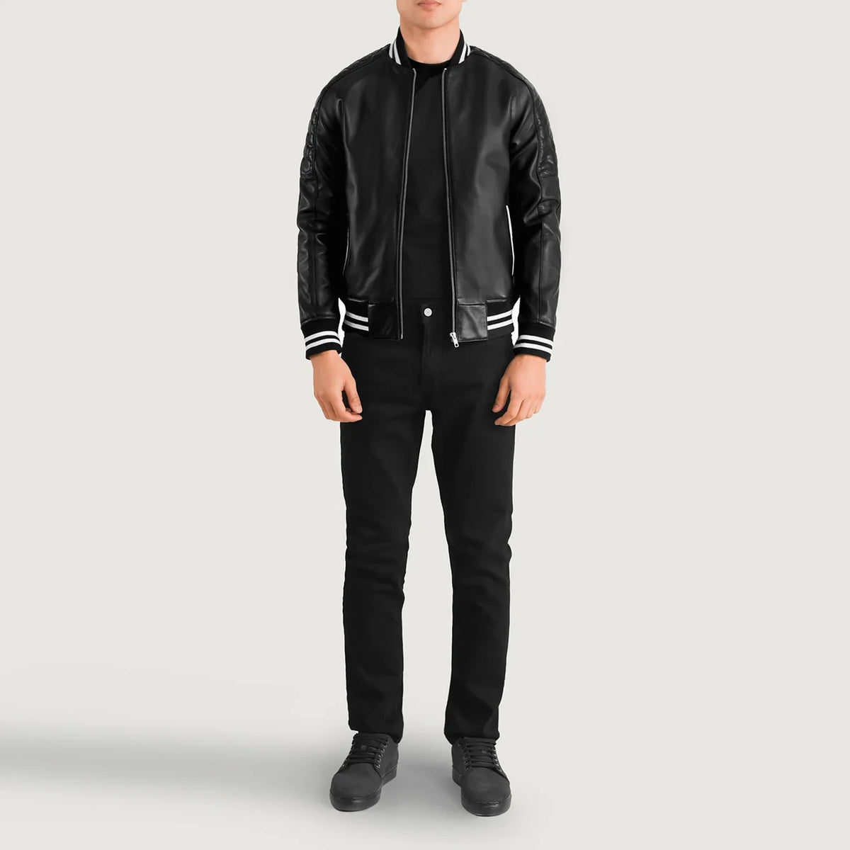 Vue détaillée of Varsity collar &amp; Zipper Hardware on Pascal Noir Leather Varsity Veste en Cuir pour Homme