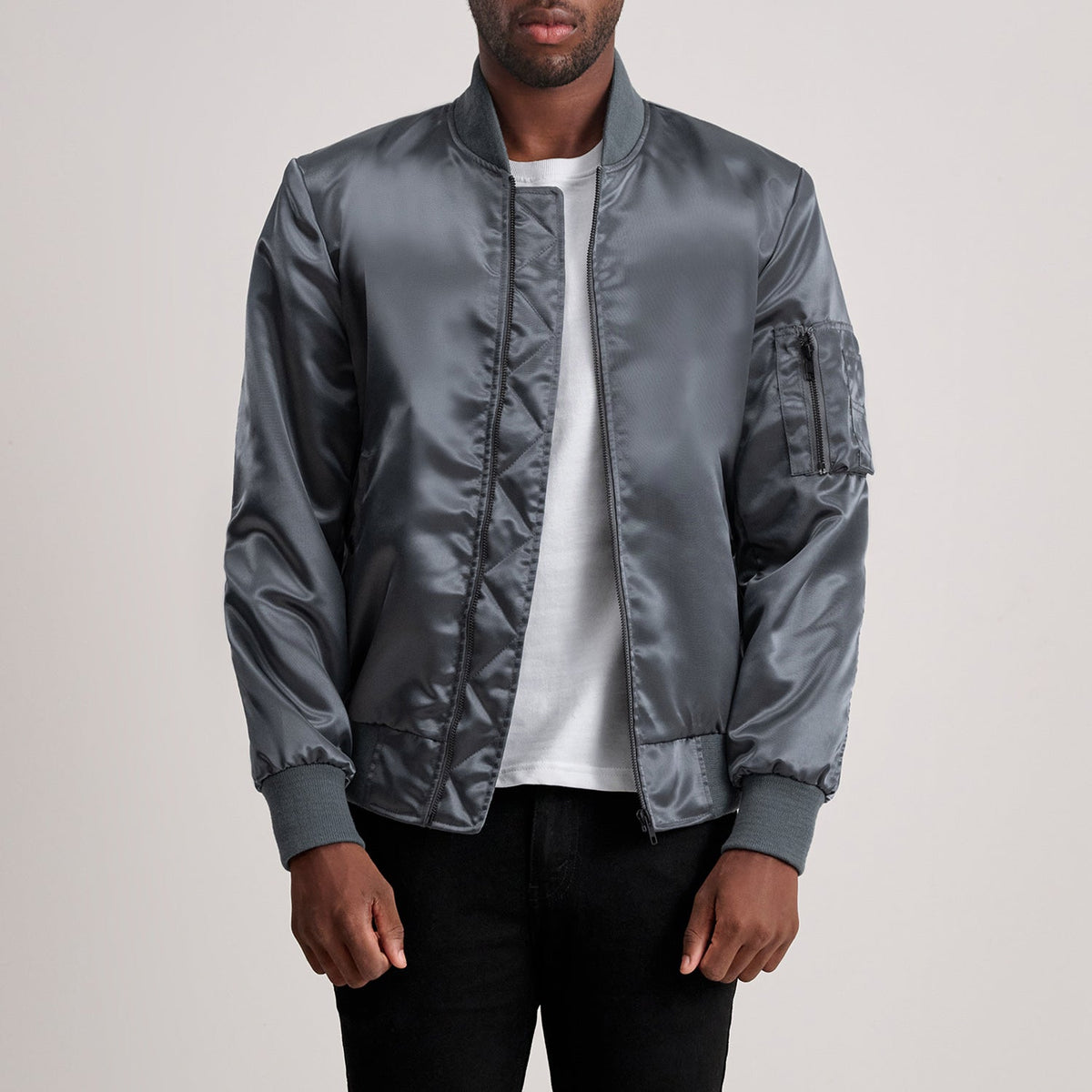 Quinton MA-1 Gris Blouson Bomber en Cuir pour Homme - Vue de profil avec coupe de manche ergonomique