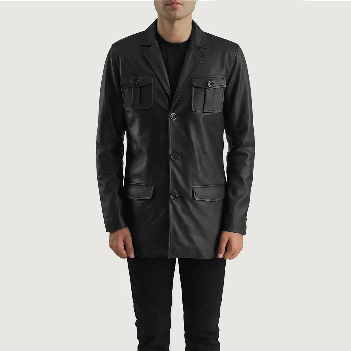 Vue détaillée of Band &amp; Button Hardware on Ray Cutler Black Leather Blazer