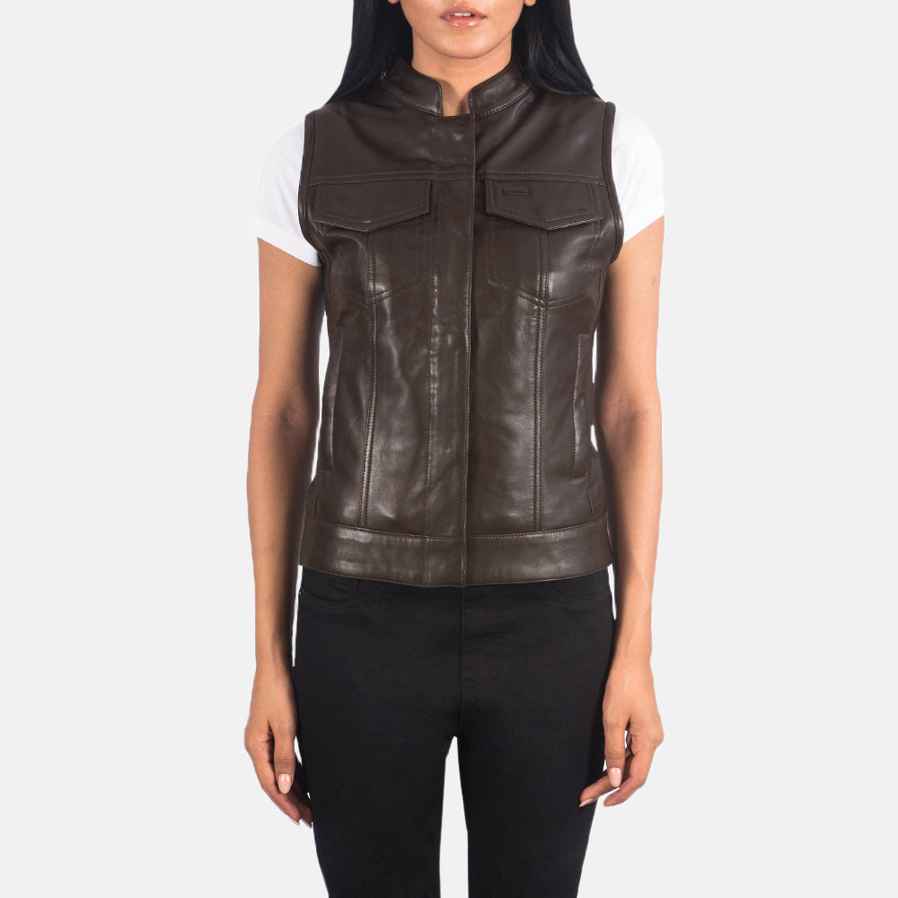 
Vue détaillée of Band & Zipper with Button Flap Hardware on Rayne Moto Marron Gilet en Cuir pour Femme