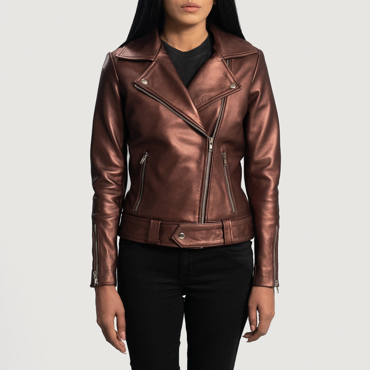 Women's Rumy Maroon Leather Biker Jacket in Maroon Sheepskin Leather - Vue de face &amp; silhouette ajustée | Acheter en ligne