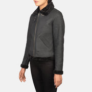 
Distressed Black Sheepskin Snuffed Bomber Jacket - Vue arrière montrant la carrure ajustée et l'ourlet net