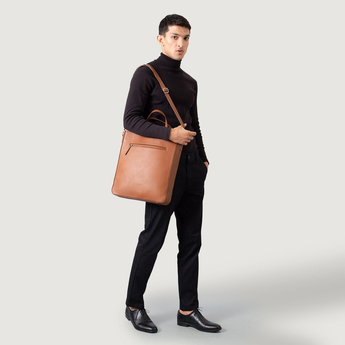 
The Poet Sac cabas en cuir – alternate product view 9