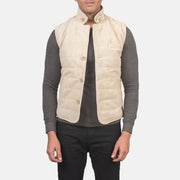 
Tony Off-Blanc Suede Vest pour Homme - Vue de face & silhouette ajustée | Acheter en ligne