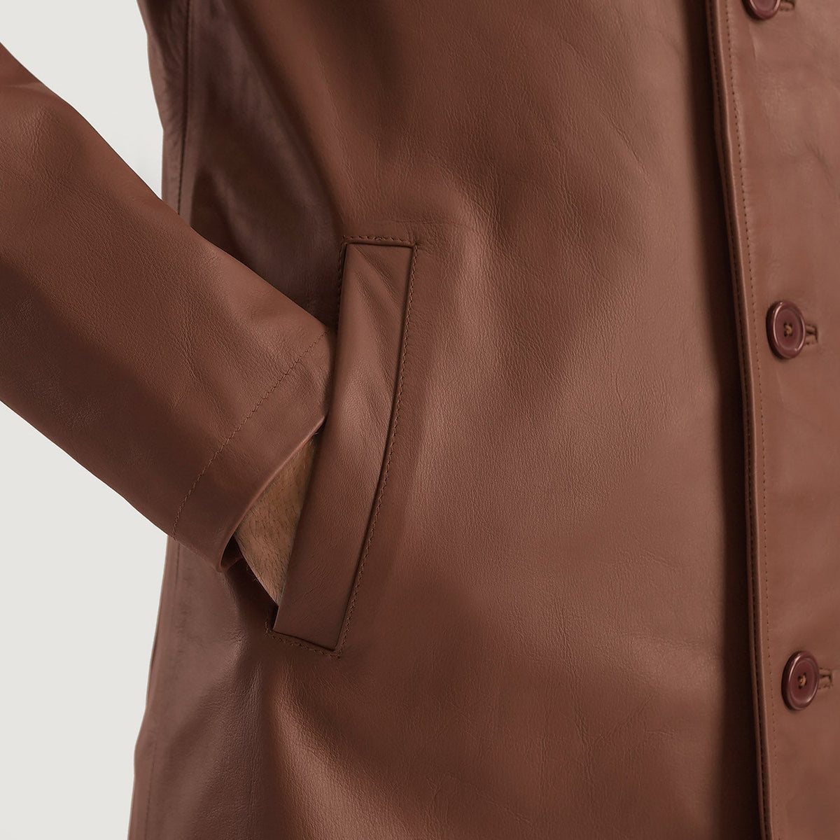 Vue intérieure Showing Quilted Polyester Lining &amp; Deux poches intérieures