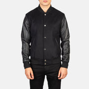 Vue détaillée of Varsity &amp; Snap Buttons Hardware on Men's Vaxton Noir Hybrid Varsity Veste en Cuir pour Homme