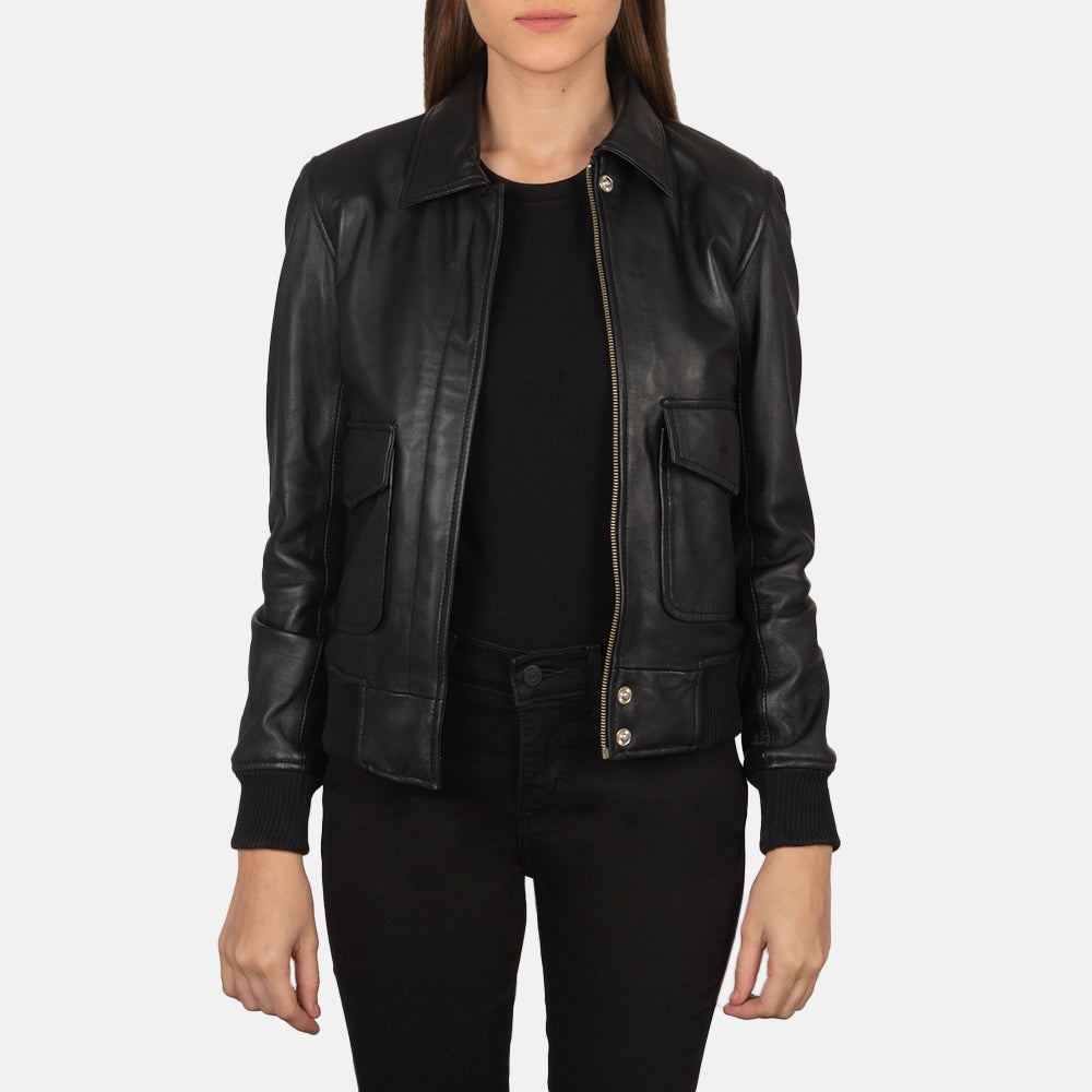 Women's Westa A-2 Black Leather Bomber Jacket in Black Sheepskin Leather - Vue de face &amp; silhouette ajustée | Acheter en ligne