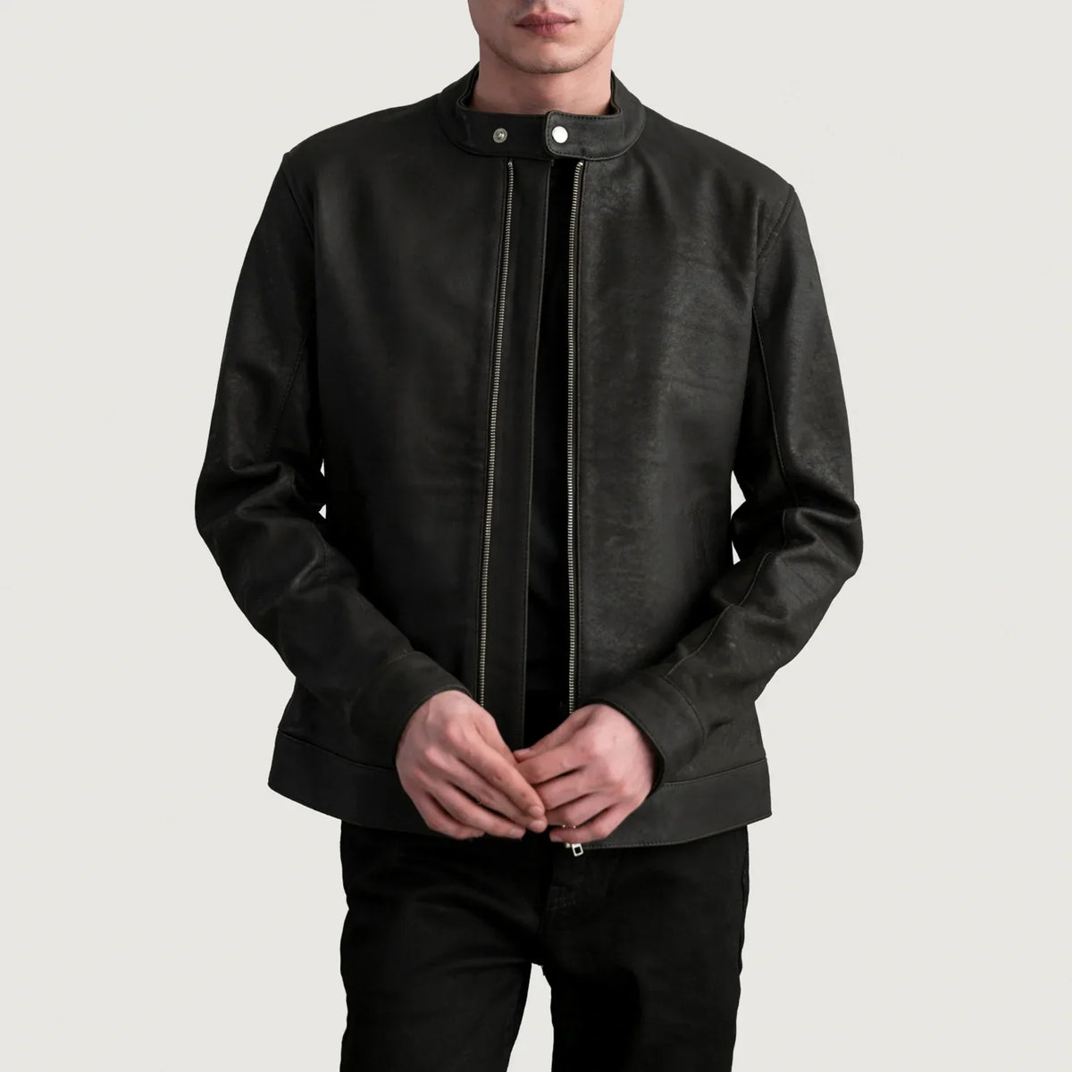 Zen Tumbled Marron Veste Motard en Cuir pour Homme in Tumbled Brown Sheepskin Leather - Vue de face &amp; silhouette ajustée | Acheter en ligne